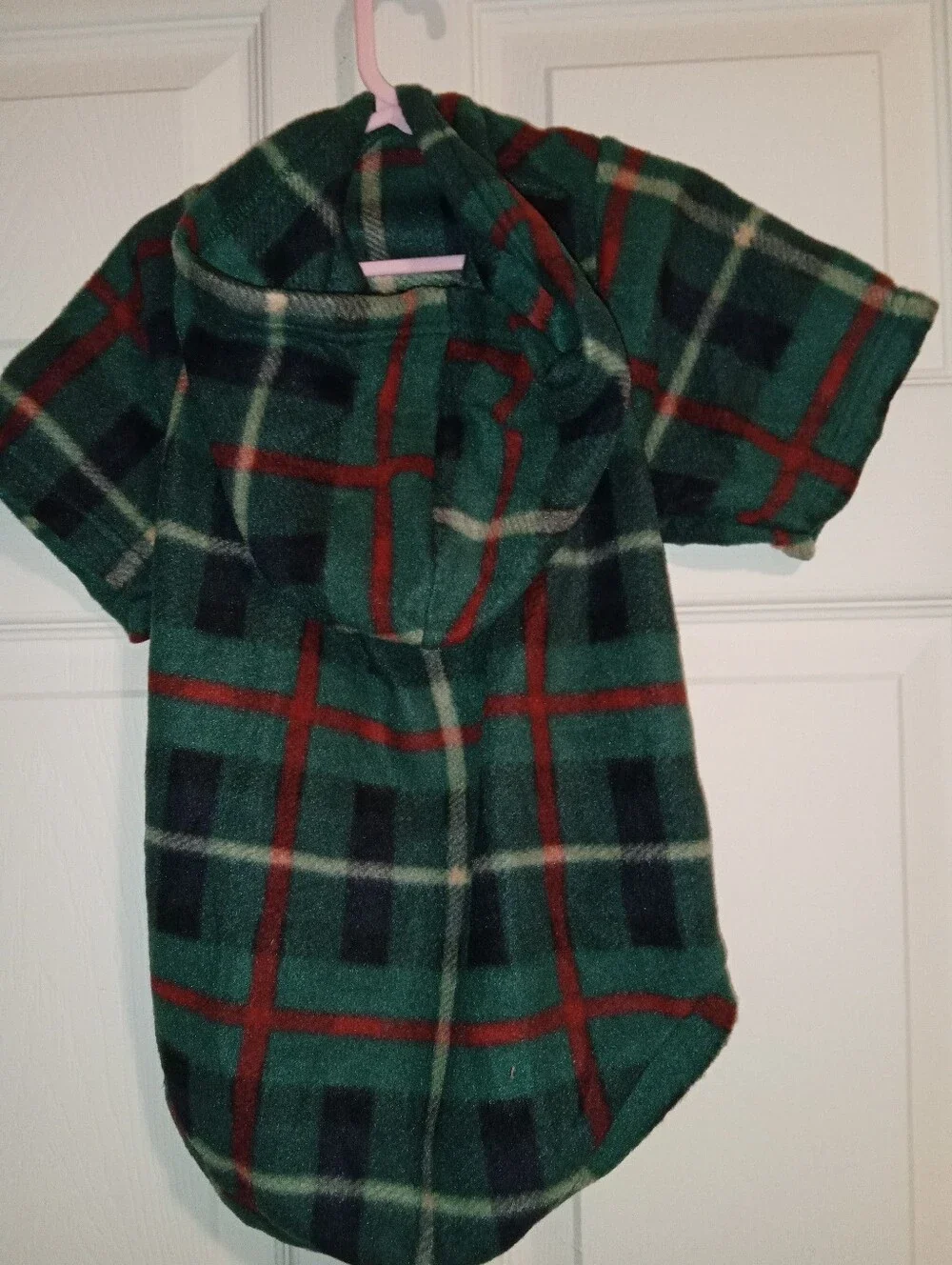 Dog Shirt. Plaid Hooded Fleece Pullover - Green & Red - 31 To 42 Lbs